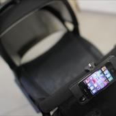 Passeggini tecnologici, con tanto di porta iPhone incorporato