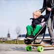 Il primo longboard stroller, passeggino eco per mamme skater