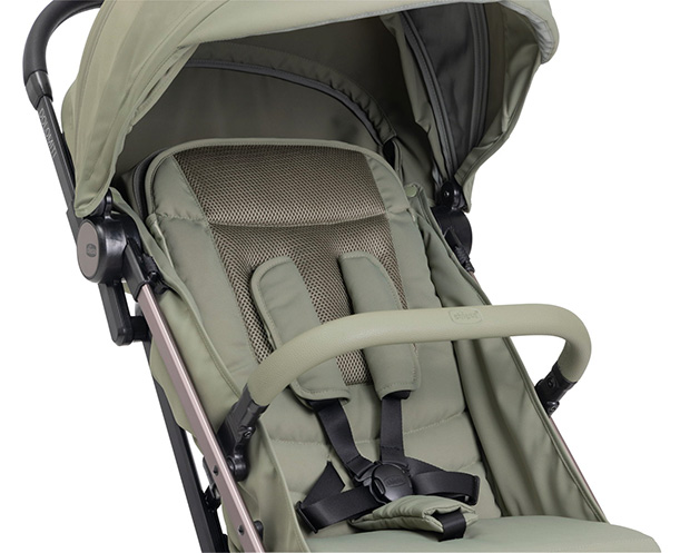Chicco Dolomiti - Dettaglio della seduta imbottita con inserti traspiranti