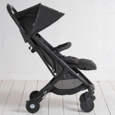 Passeggino Leggero Momon Smartie collezione 2017 Black Out