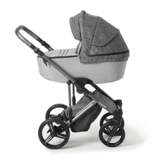 Passeggino Trio Momon Trio Vernuji 2.0M collezione 2023 Milk Wafer