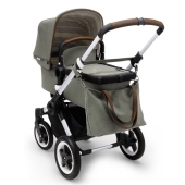 Vista della versione carrozzina con la borsa agganciata al maniglione - Passeggino Duo Bugaboo Buffalo Escape