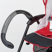 Dettaglio barra di protezione aperta passeggino colore Cherry - Passeggino Leggero Foppapedretti Tokio