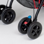 Dettaglio freno e ruote passeggino colore Cherry - Passeggino Leggero Foppapedretti Tokio