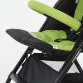 Dettaglio del poggiagambe regolabile - Passeggino Ultraleggero Foppapedretti PiLeggero