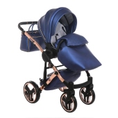 Vista diagonale del passeggino con coprigambe - Passeggino Trio Junama Fluo
