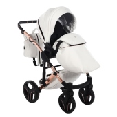 Vista diagonale con coprigambe - Passeggino Trio Junama S-Class