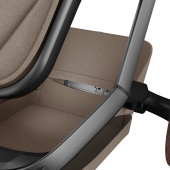Powerbank integrata - Passeggino Quattro Ruote Maxi-Cosi Fame passeggino