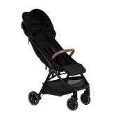 Vista diagonale con cappottina alzata - Passeggino Leggero Nuna Trvl