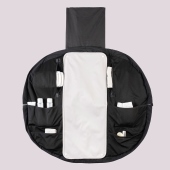 Dettaglio della borsa OhOh aperta utilizzabile come fasciatoio - Passeggino Duo Bhoop Duo Taiyo Muho