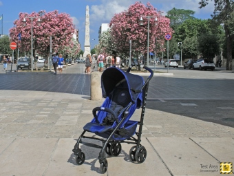 Chicco Liteway - Vista diagonale passeggino - Iniziamo la passeggiata alla scoperta del Centro Storico di Lecce - Porta Napoli, Obelisco - Lecce