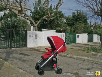 Foppapedretti TUO - Passeggino fronte strada - Proseguiamo la nostra passeggiata tra i viali della citt - San Cataldo (LE)