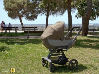 Inglesina QUAD trio - Cisternino - Parco del Belvedere - E dopo mangiato, cosa c' di meglio di un bel riposino tranquillo al parco? - Versione Carrozzina