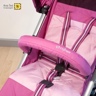 Cybex Onyx - Particolare del bracciolo di protezione