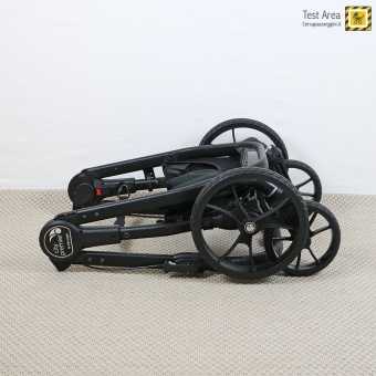 Baby Jogger Trio City Premier - Telaio - vista laterale chiuso con ruote