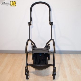 BABYZEN YOYO e Carrozzina - Vista frontale del telaio aperto