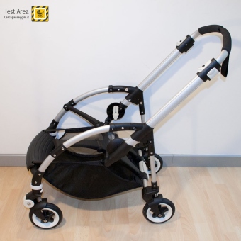 Bugaboo Bee 3 e Carrozzina - Vista laterale del telaio aperto