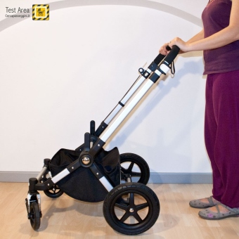 Bugaboo Cameleon 3 - Fase di apertura - Il passegino  aperto quando sentirete il click di bloccaggio