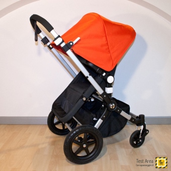 Bugaboo Cameleon 3 - Vista diagonale della versione passeggino posizione fronte mamma - Telaio+seduta