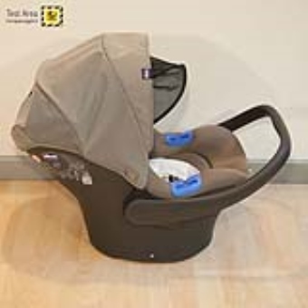 Chicco Trio LOVE - Seggiolino auto Oasys - Maniglione posizione 2 - Utilizzo in auto con la base
