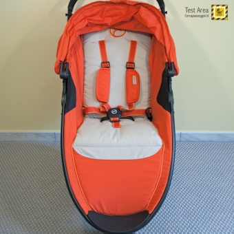 Cybex Agis M-Air 3 - Vista frontale della seduta