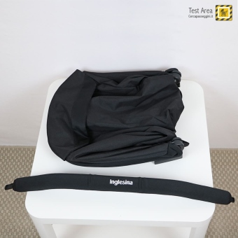 Inglesina Zippy Light - Accessori in dotazione - capottina e barra di protezione