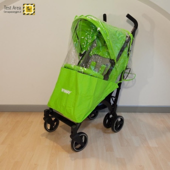 K-Way K-way - Vista del passeggino con il parapioggia applicato