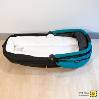 Peg Perego Book Pop-up Modular - Vista della navicella con chiusura compatta