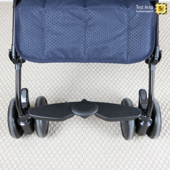 Peg Perego Pliko Mini - Tealio - particolare poggiapiedi in materiale plastico