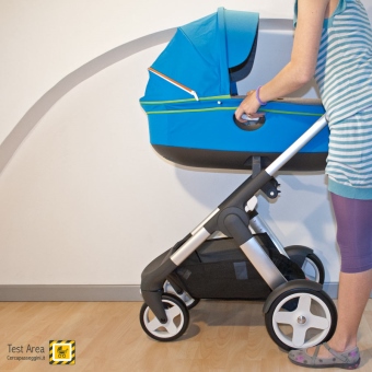 Stokke Crusi Duo - Come agganciare la navicella al telaio