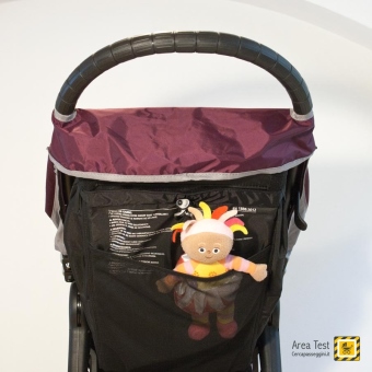 Baby Jogger City Mini 3 - Particolare della tasca portaoggetti sul retro dello schienale.