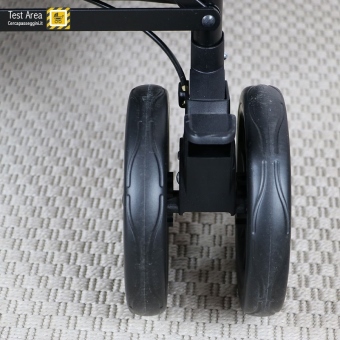 Inglesina Zippy Light - Telaio - particolare pedale freno su ruota posteriore destra
