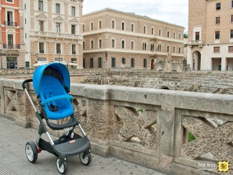 Stokke Crusi Duo - Lecce - Anfiteatro Romano - A passeggio esplorando oltre i muretti 